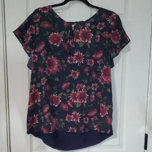 Floral Short-Sleeve Women's Top - Navy with Rose Pink Flowers